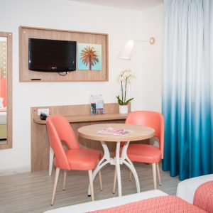 Sedie 859 - Apart Hotel Nice France - imbottita rivestita ecopelle aragosta molena sedie made in italy